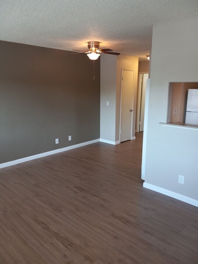 Sea Breeze Apartments 3094 Lake Dr Marina, CA Apartments for Rent