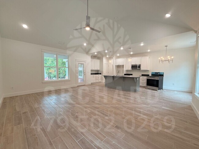 Foto del edificio - Bella Vista Single-Family Home- 2 Bed/ 2 Bath- Well-Designed Fernley Plan