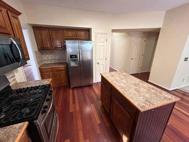 Building Photo - 11585 Dunhill Pl Dr
