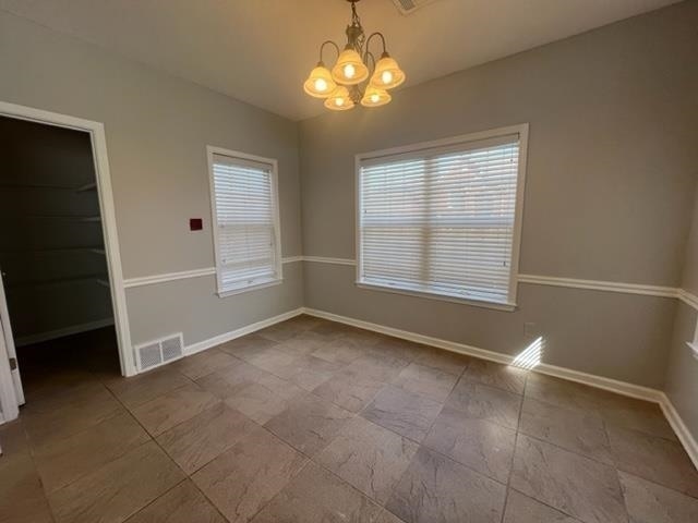 Building Photo - 370 Lida Ln