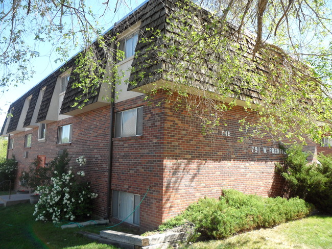 Building Photo - 791 W Prentice Ave