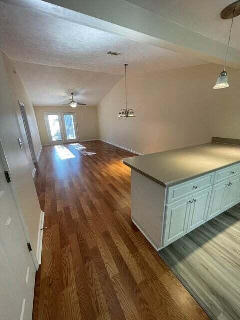 Foto del edificio - 221 New Haven Ln SW
