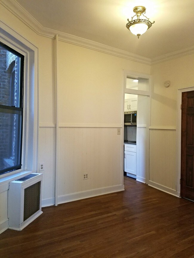 Building Photo - 34 Watts Street