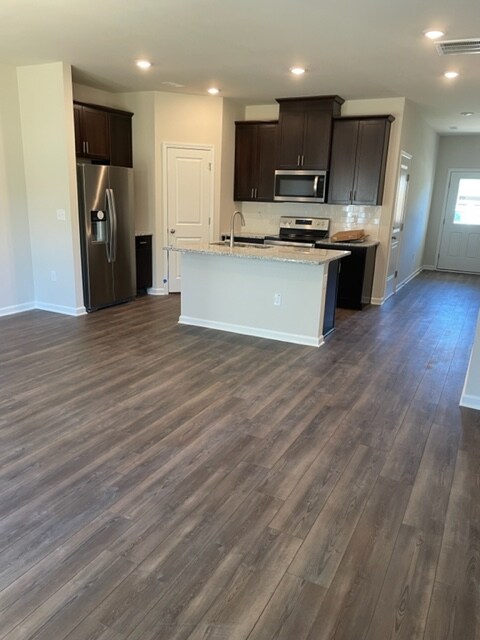 Foto del edificio - 928 Clearhaven Ln
