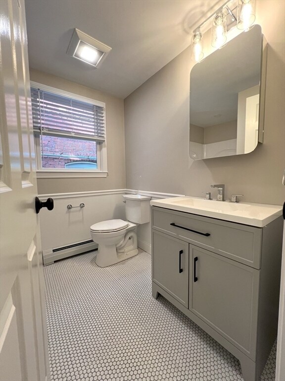 Building Photo - 156 Derby St