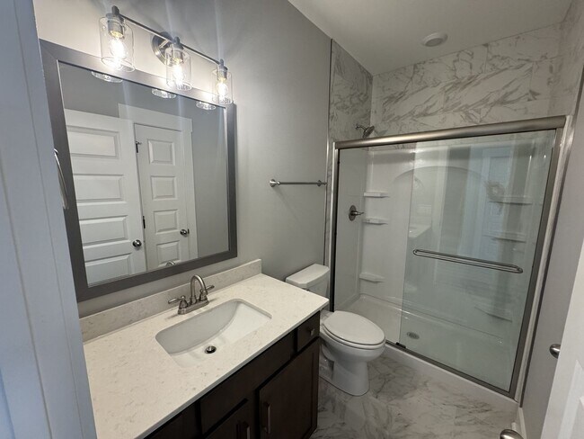 Building Photo - 4 Bedroom 3 Bath Luxury Home Near Madison ...