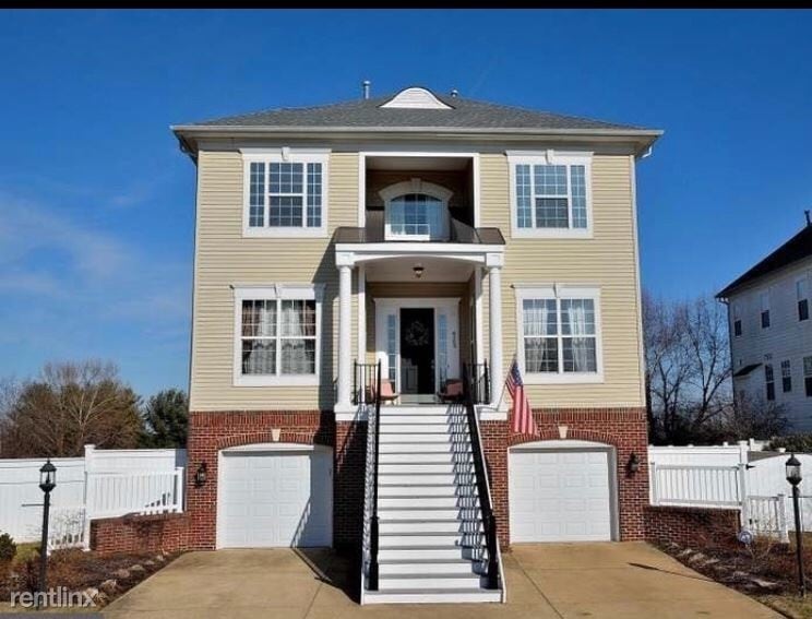 5 br, 3.5 bath House 9205 Haines Dr House for Rent in Lorton, VA