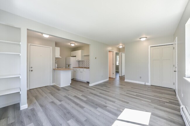 Foto del edificio - 9275 Brookside Dr