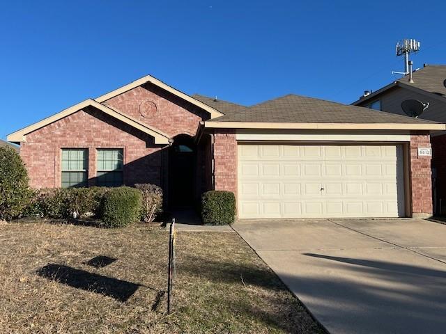 Foto principal - 5812 Arena Cir