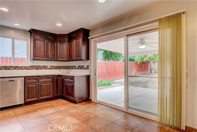 Foto del edificio - 6621 Birchton Ave