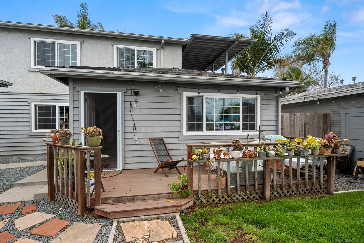 Foto principal - 17971 Ebers St