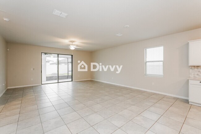 Building Photo - 6284 Dutton Dr, Wesley Chapel, FL 33545