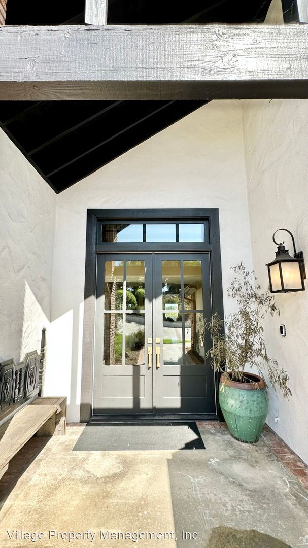 Building Photo - 5 br, 4 bath House - 2328 Via Del Aquacate