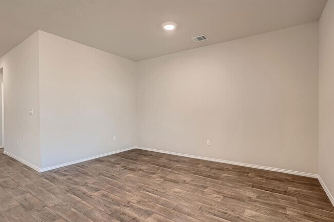 Building Photo - 5832 Brocade Dr