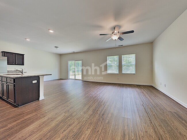 Building Photo - 134 Orion Way