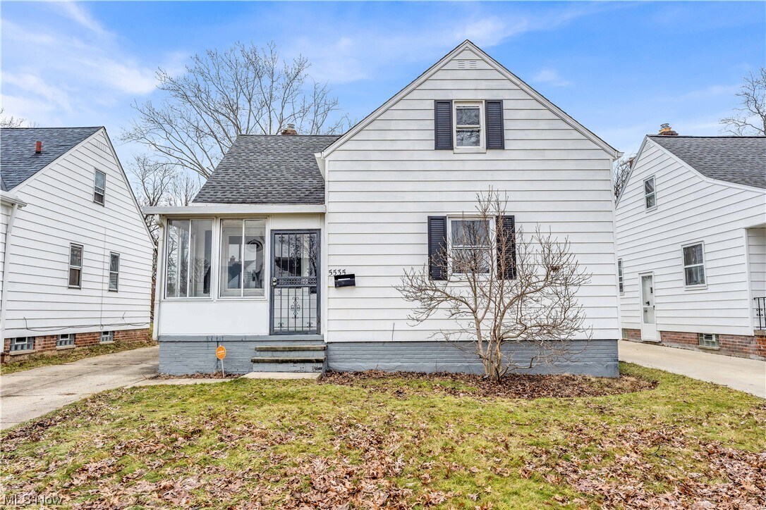 Primary Photo - 5535 Oakwood Ave