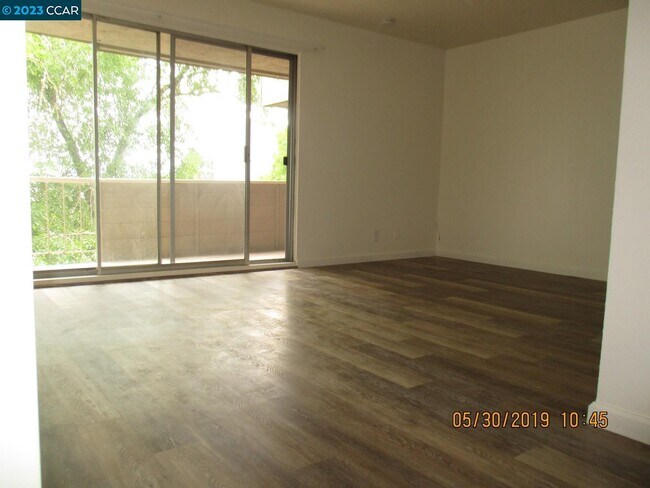 Foto del edificio - 420 Golden Gate Ave