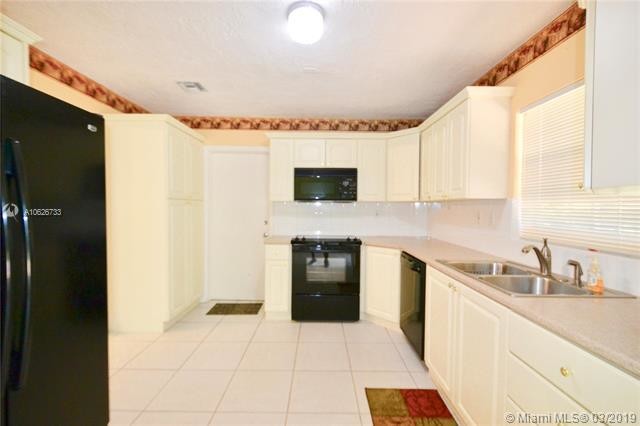 Building Photo - 12541 SW 108th Ave
