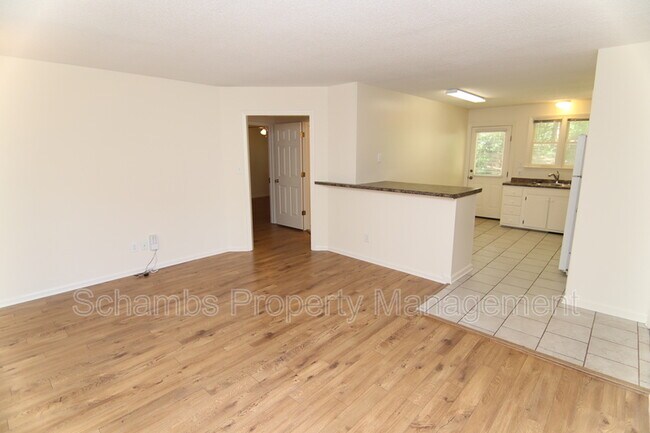 Building Photo - 6114 Deerwood Pl