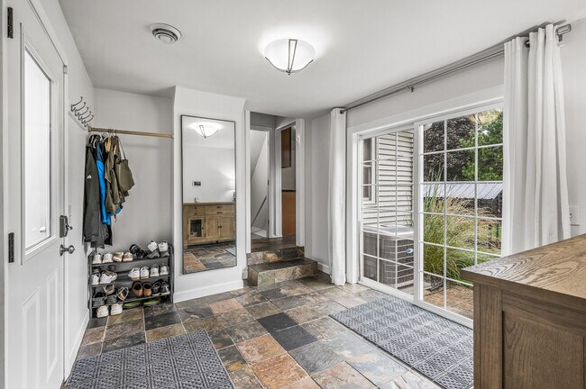 Foto del edificio - 8721 Elliot Ave S