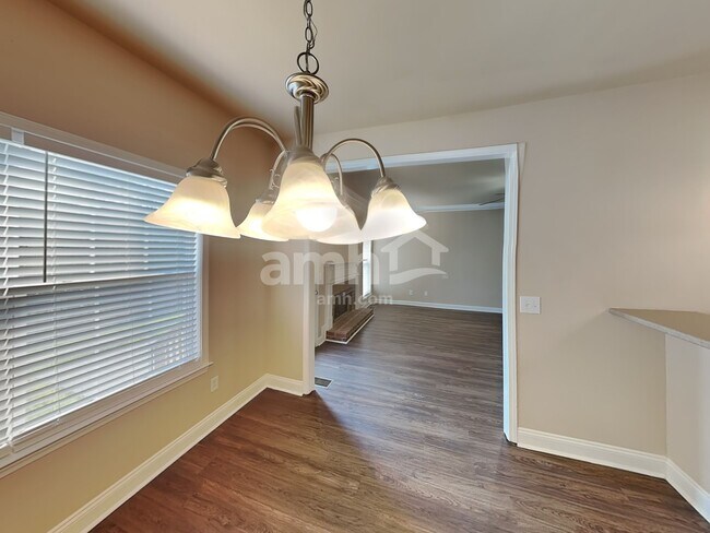 Building Photo - 2017 Keene Cir