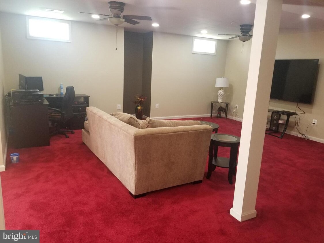 3305 Orden Ct, Clinton, MD 20735 House for Rent in Clinton, MD