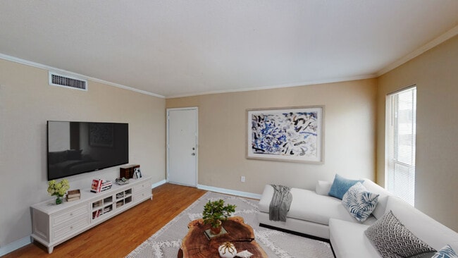 LIVING ROOM - Venetian Apartamentos Houston