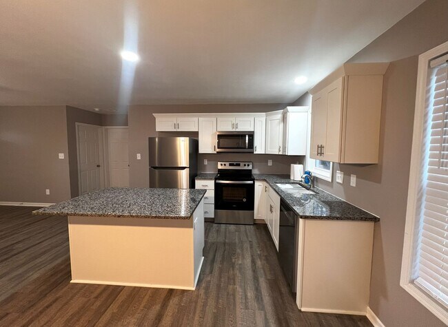 Building Photo - For Rent Davidson County