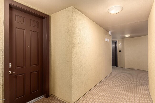 Foto del edificio - 7601 E Indian Bend Rd