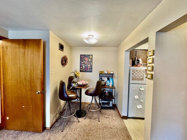 Foto del edificio - 4349 Murray Ave