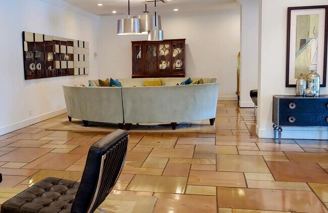Foto del edificio - 3883 Turtle Creek Blvd