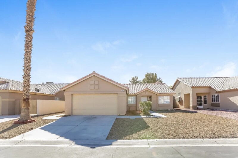 Foto principal - 6225 Bruma Ave