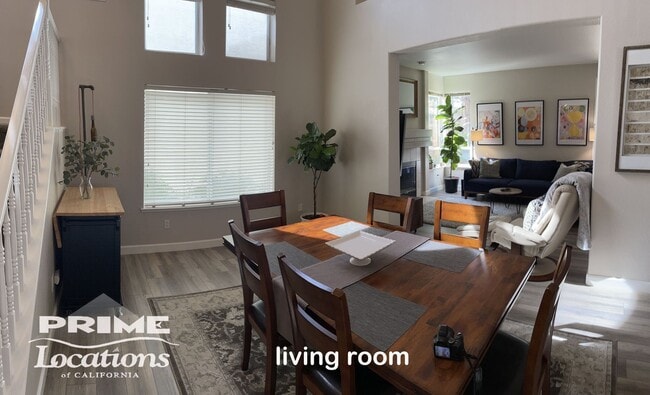 Building Photo - Wow!! An east Roseville charmer