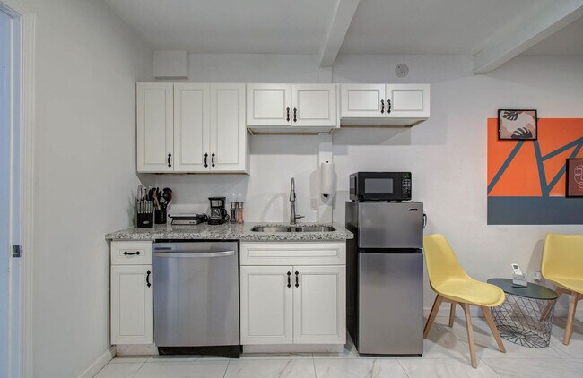 Foto del edificio - 6400 Sherman St