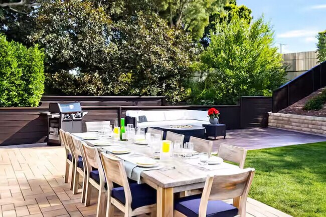 Foto del edificio - 5870 Cactus Way