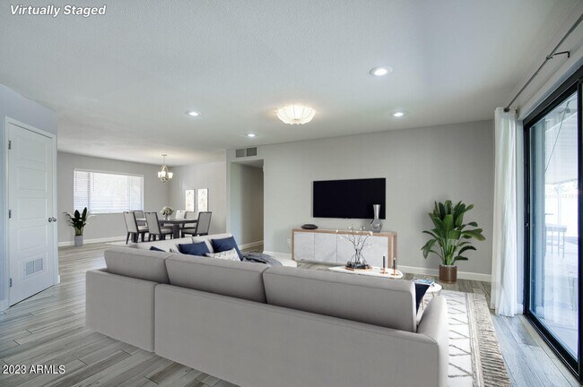 Foto del edificio - 4013 N 81st St