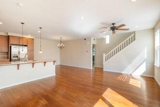 Building Photo - 307 Bautista Pl