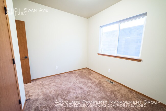 Foto del edificio - Brand New Duplex in Gated Community!