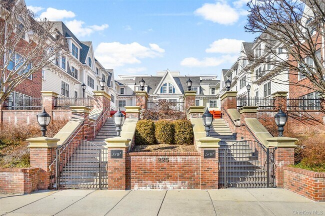 Foto del edificio - 225 Stanley Ave