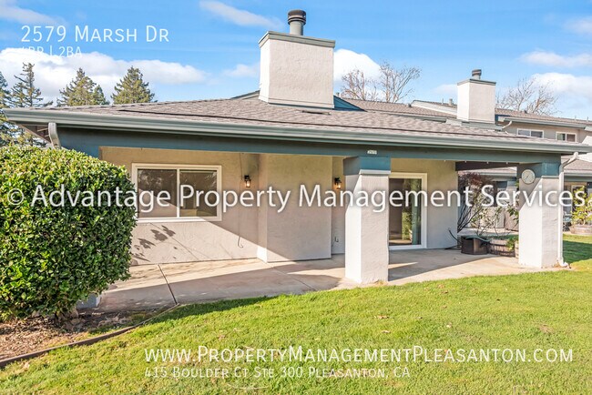 Foto del edificio - 2579 Marsh Dr