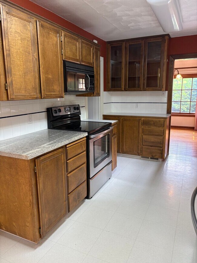 Foto del edificio - Classic Brick Charmer - 4 Bedroom
