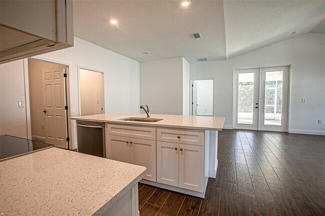 Foto del edificio - 11832 NE 64th Way
