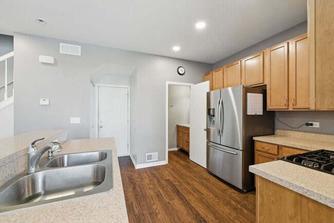 Building Photo - 15340 Kenmare Cir