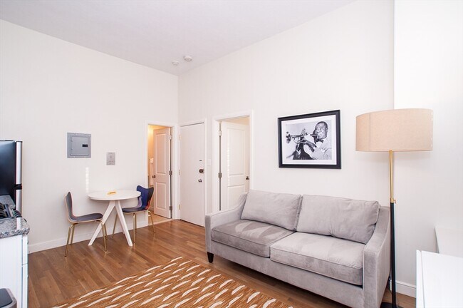 Foto del edificio - 102 Chandler St