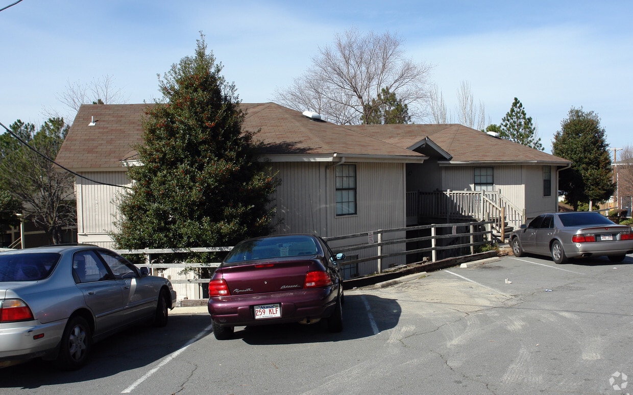 Building Photo - 23 Towne Park Ct