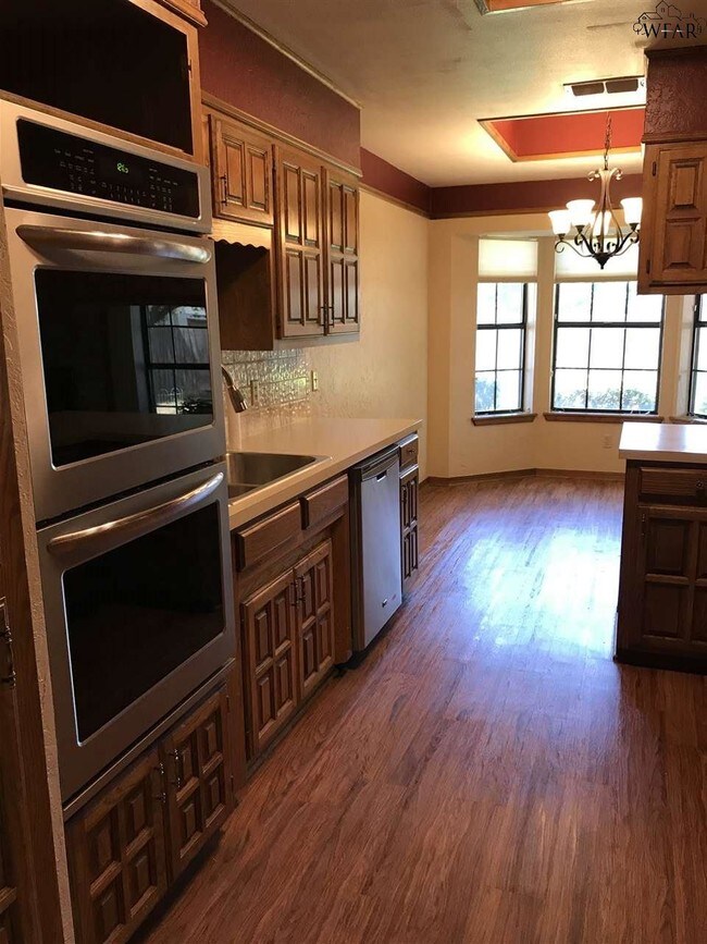 Building Photo - 2307 Hunters Glen