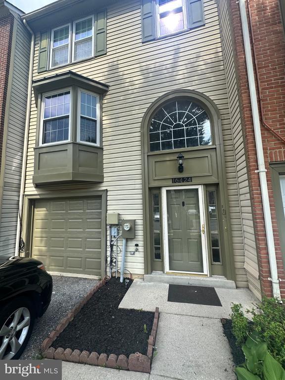 Building Photo - 16424 Pleasant Hill Ct