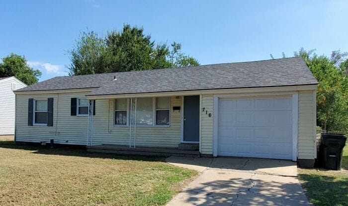 Primary Photo - 2 Bed 1 Bath Home in the Bill Atkinsons Ra...