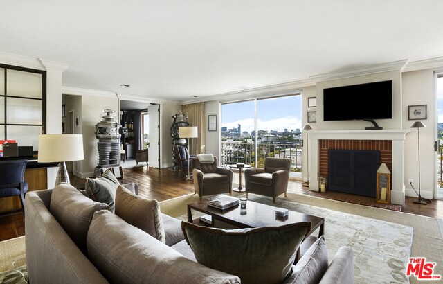 Building Photo - 100 S Doheny Dr
