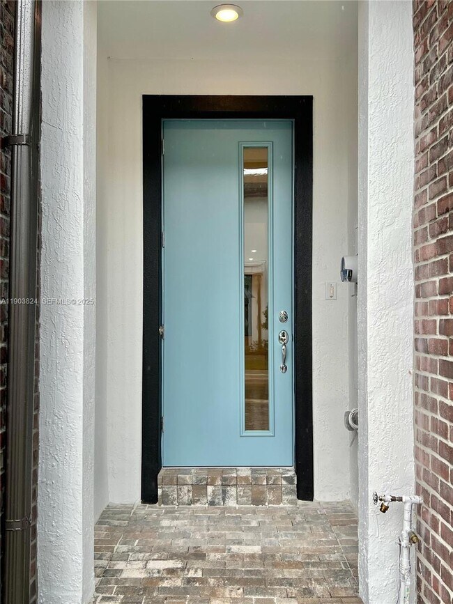 Foto del edificio - 130 S University Dr